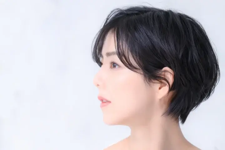 しゃくれ矯正で得られる審美的なEラインと横顔の変化