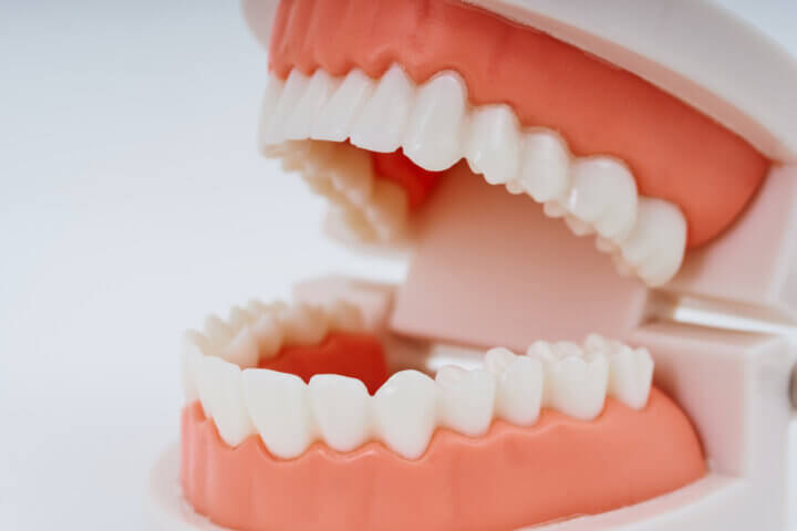 インビザラインで遠心移動は実際にできる?得意なケースと難しいケース