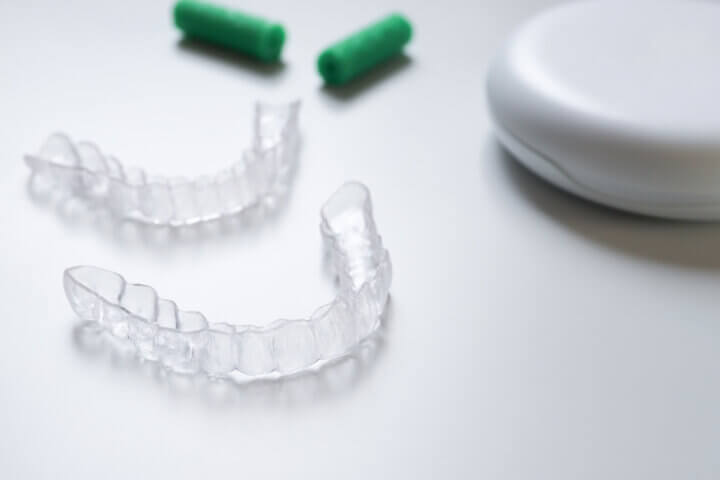 奥歯がパカパカするとき、まず自分でできる対処法は？