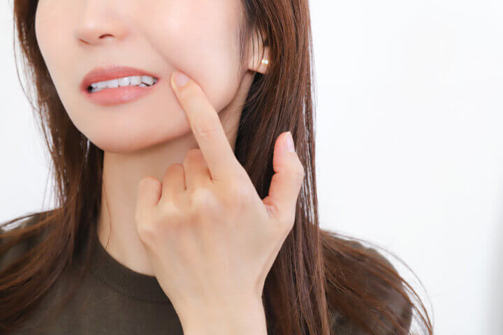 前歯だけのすきっ歯矯正で後悔しやすいのはどんなケース？
